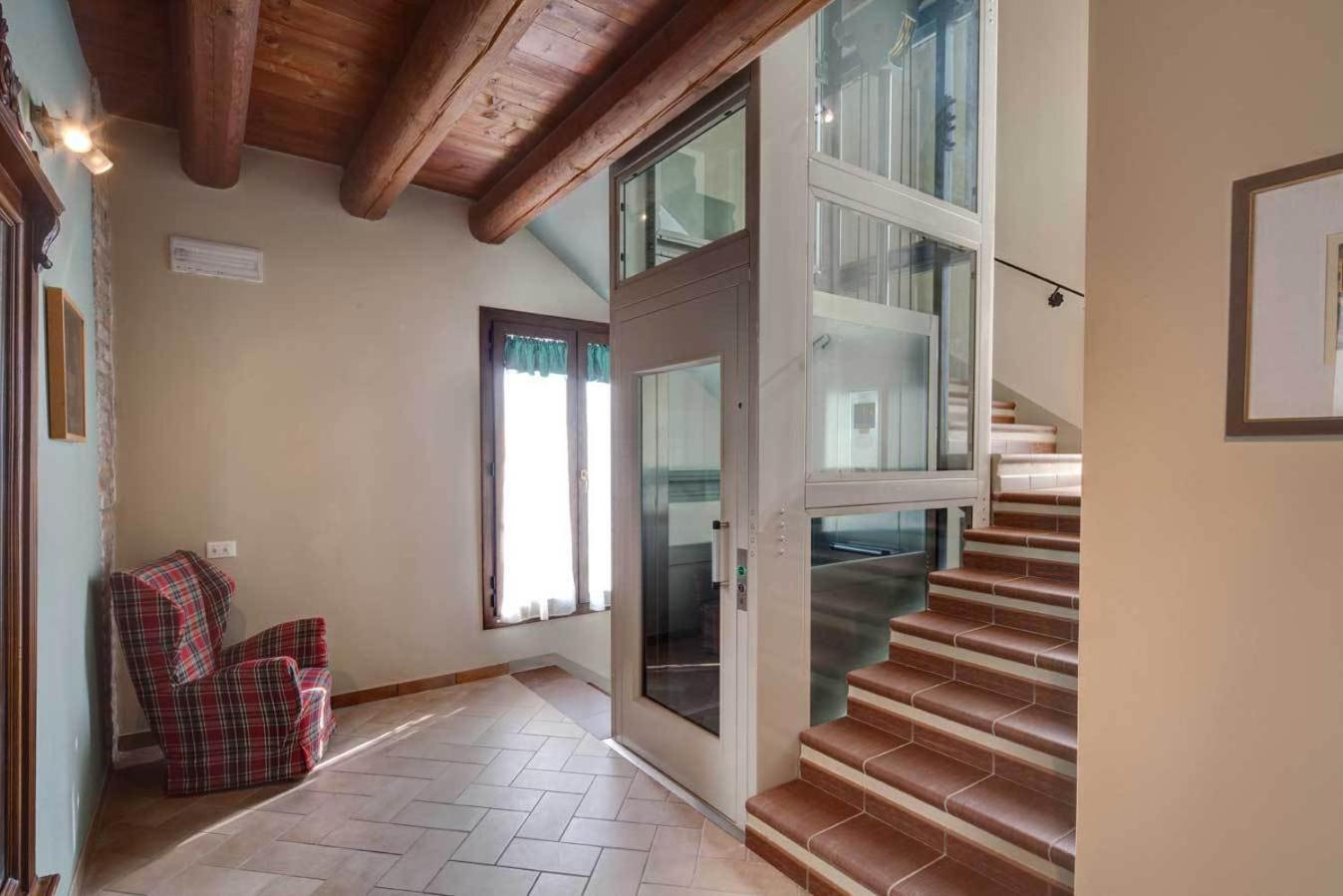 Hotel Residence Diamantina Ferrara Bagian luar foto