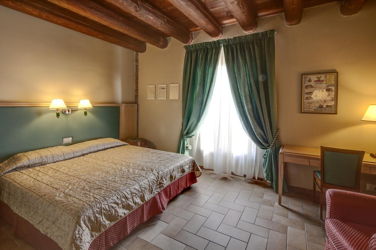 Hotel Residence Diamantina Ferrara Bagian luar foto